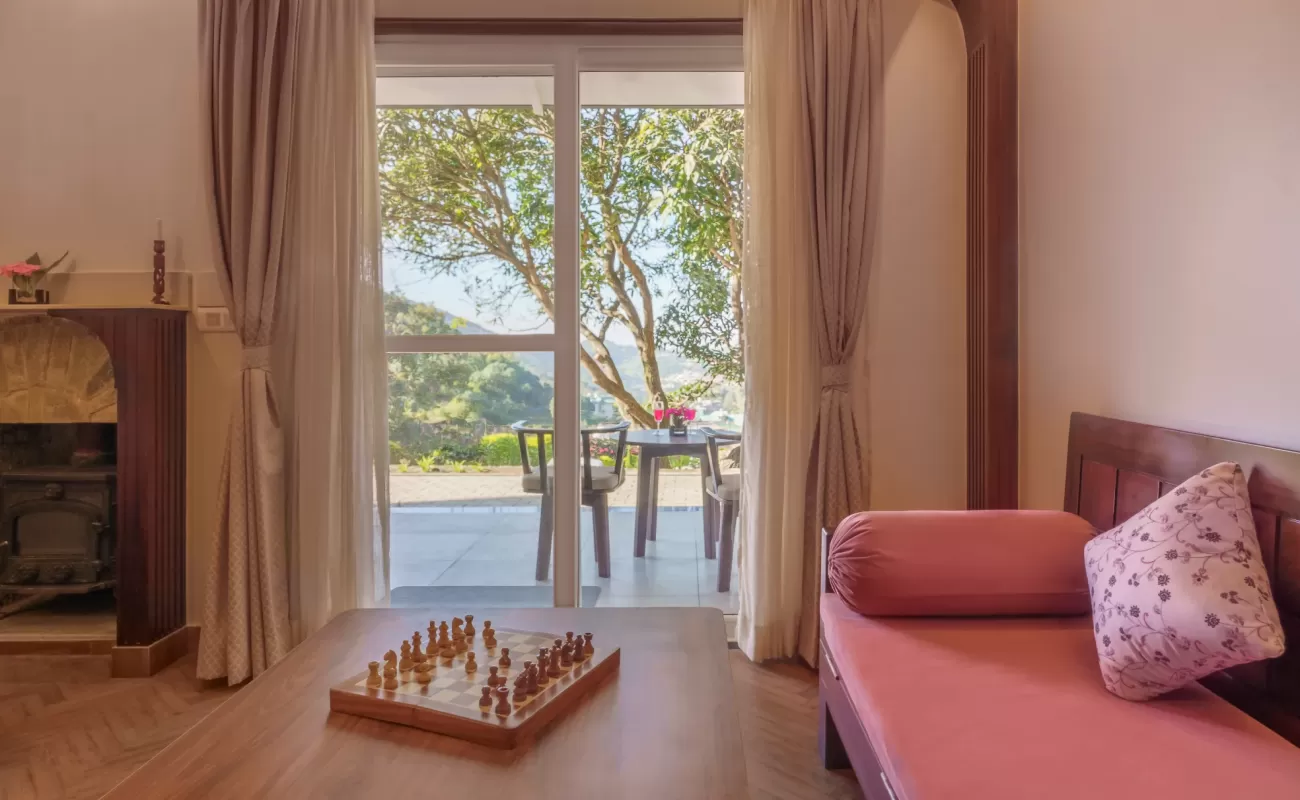 Ebony Classic suite, Willowdale Naukuchiatal