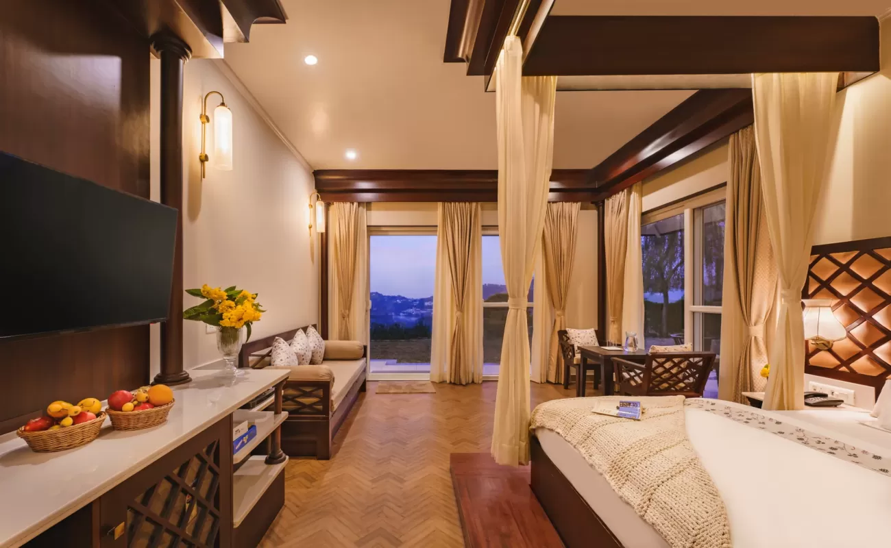 Ivory Classic suite, Willowdale Naukuchiatal
