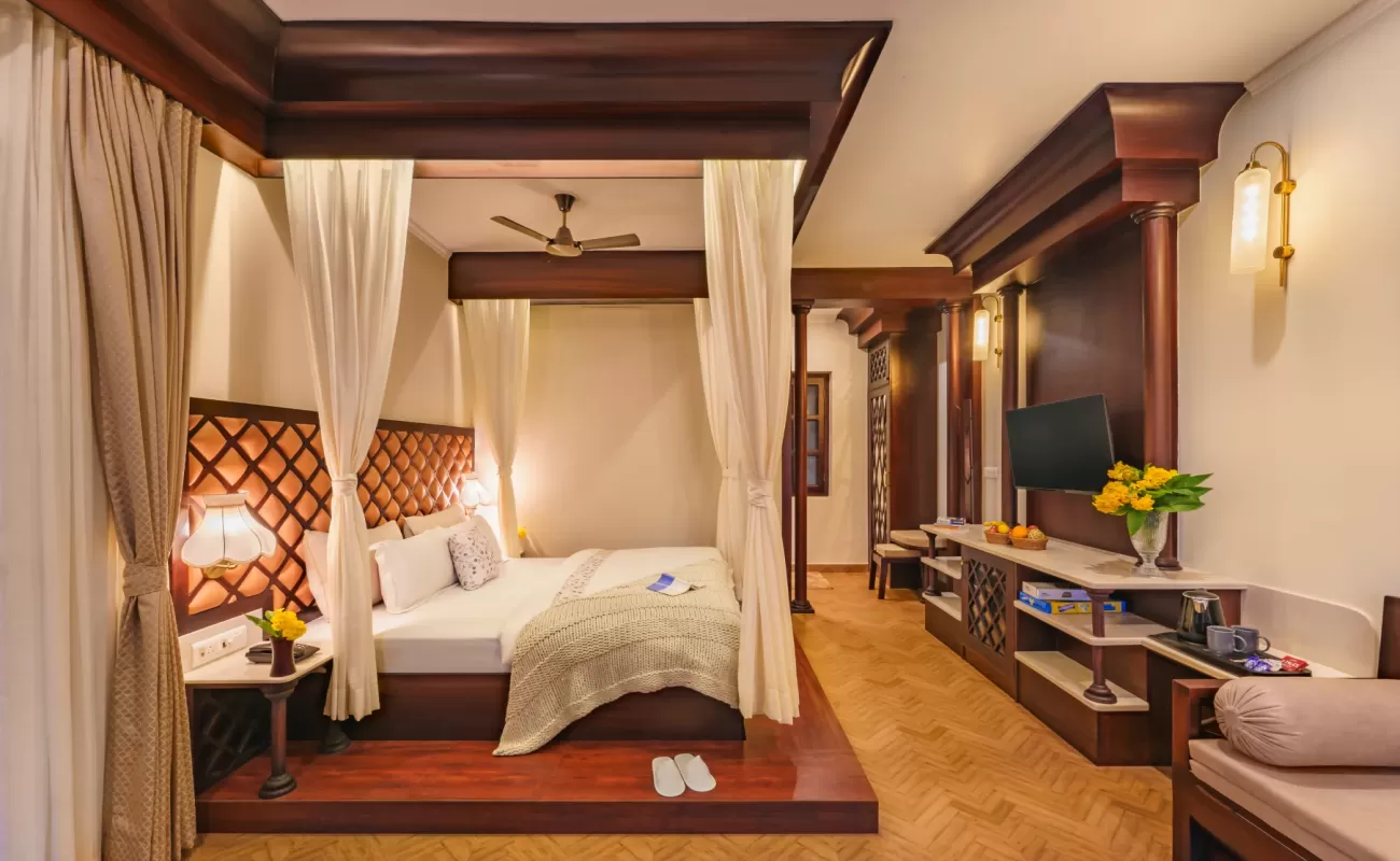 Ivory Classic suite, Willowdale Naukuchiatal
