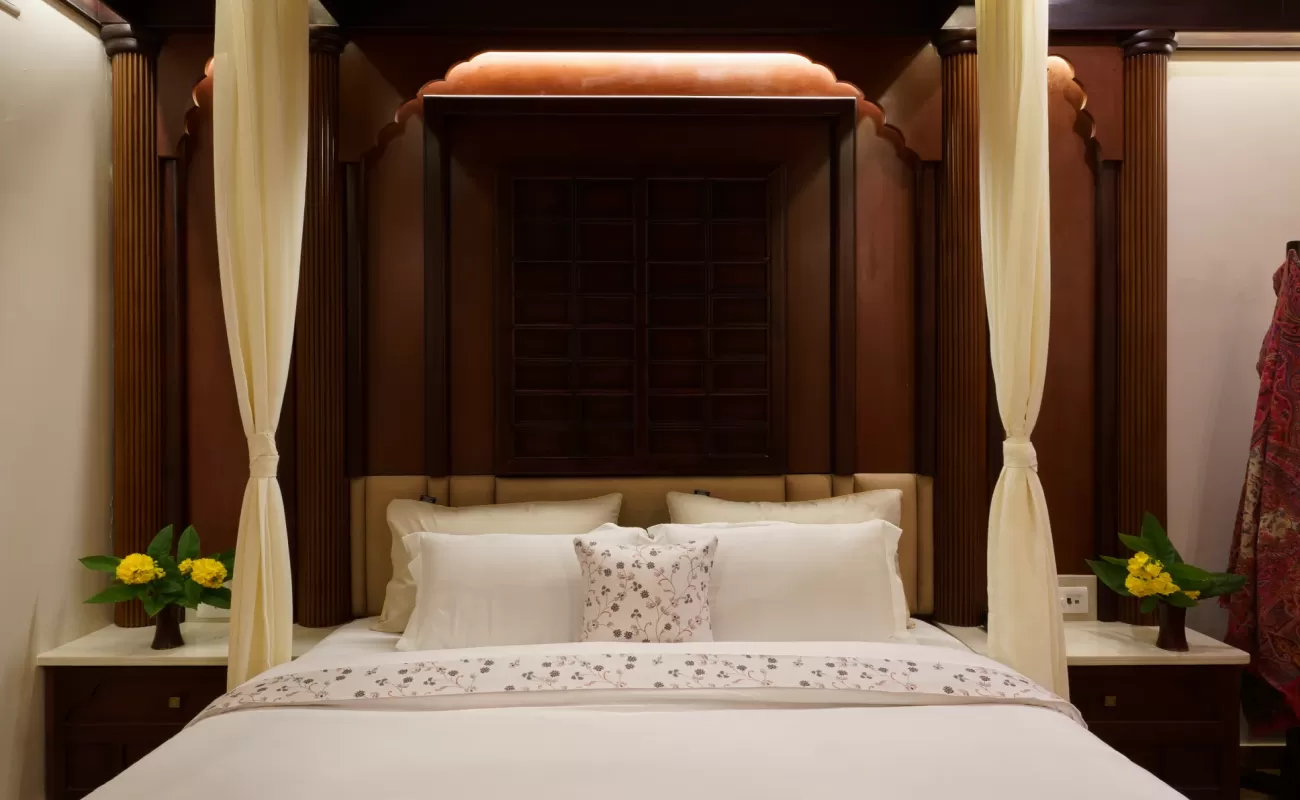 Regal Classic suite, Willowdale Naukuchiatal