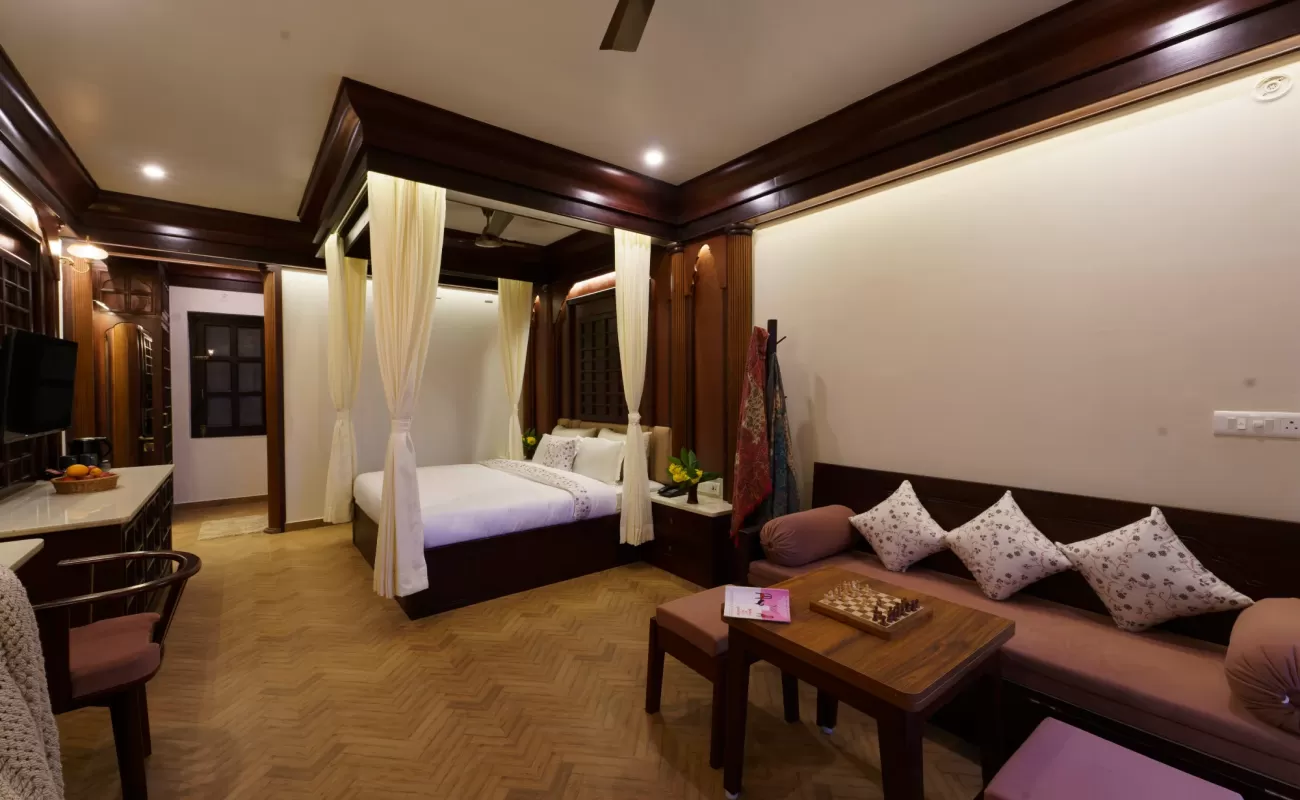 Regal Classic suite, Willowdale Naukuchiatal