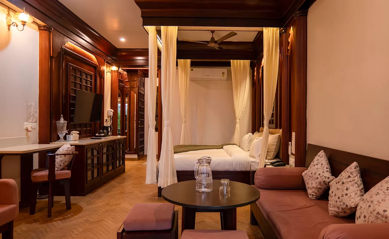 Regal Classic suite, Willowdale Naukuchiatal