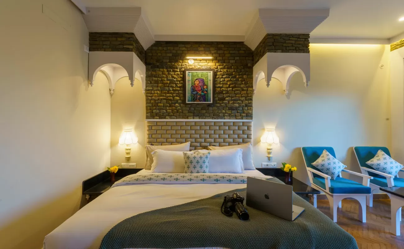 White Cloud Classic suite, Willowdale Naukuchiatal